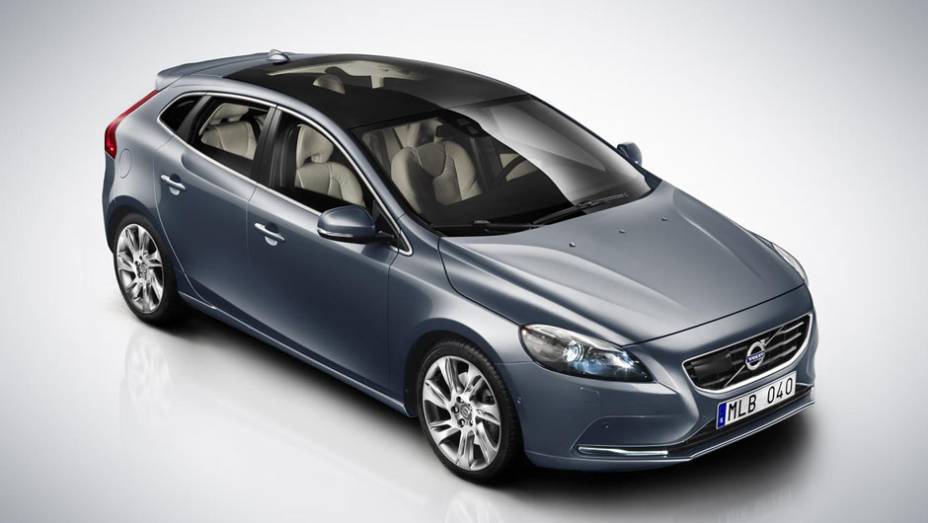 O estilo é a grande virtude do V40. Acho que deu para perceber, né? | <a href="https://beta-develop.quatrorodas.abril.com.br/saloes/genebra/2012/volvo-v40-678685.shtml" rel="migration">Leia mais</a>