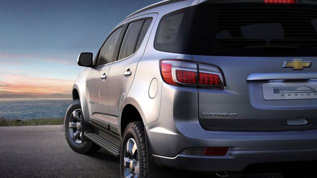 SUV vai usar os novos motores da família Duramax, movidos a diesel, e que já equipam a Colorado | <a href="https://beta-develop.quatrorodas.abril.com.br/salao-do-automovel/2012/carros/s10-grand-blazer-704027.shtml" rel="migration">Leia mais</a> SUV vai usar os novos motores da família Duramax, movidos a diesel, e que já equipam a Colorado | <a href="https://beta-develop.quatrorodas.abril.com.br/salao-do-automovel/2012/carros/s10-grand-blazer-704027.shtml" rel="migration">Leia mais</a>