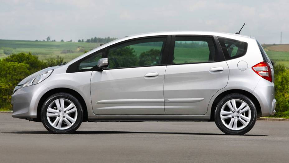 Paralamas foram redesenhados | <a href="https://beta-develop.quatrorodas.abril.com.br/carros/lancamentos/honda-fit-2013-680204.shtml" rel="migration">Leia mais</a>