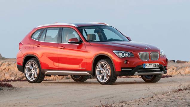 | <a href="https://beta-develop.quatrorodas.abril.com.br/saloes/nova-york/2012/bmw-x1-681222.shtml" rel="migration">Leia mais</a> | <a href="https://beta-develop.quatrorodas.abril.com.br/saloes/nova-york/2012/bmw-x1-681222.shtml" rel="migration">Leia mais</a>