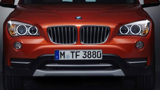 | <a href="https://beta-develop.quatrorodas.abril.com.br/saloes/nova-york/2012/bmw-x1-681222.shtml" rel="migration">Leia mais</a> | <a href="https://beta-develop.quatrorodas.abril.com.br/saloes/nova-york/2012/bmw-x1-681222.shtml" rel="migration">Leia mais</a>
