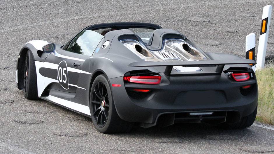 Em termos de dirigibilidade, haverá cinco modos de direção | <a href="https://beta-develop.quatrorodas.abril.com.br/noticias/fabricantes/porsche-fornece-especificacoes-918-spyder-741568.shtml" rel="migration">Leia mais</a> Em termos de dirigibilidade, haverá cinco modos de direção | <a href="https://beta-develop.quatrorodas.abril.com.br/noticias/fabricantes/porsche-fornece-especificacoes-918-spyder-741568.shtml" rel="migration">Leia mais</a>