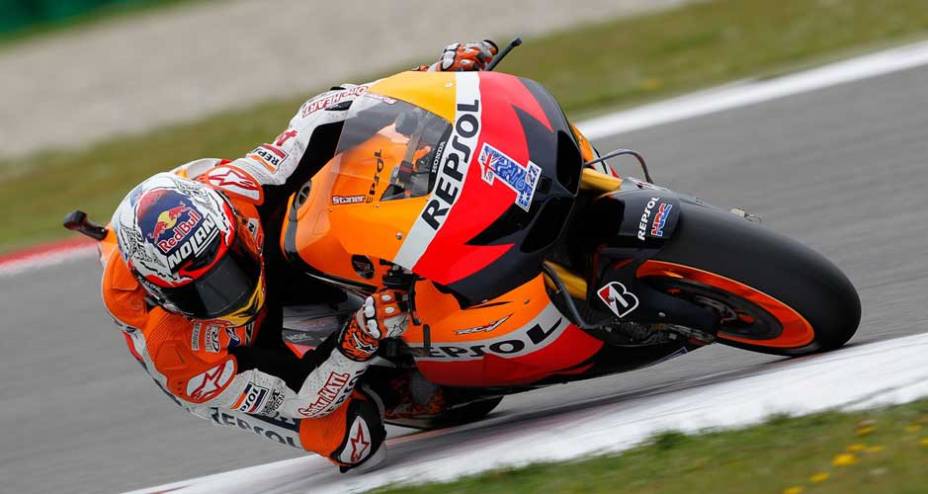 Stoner agora está empatado com Lorenzo no campeonato Stoner agora está empatado com Lorenzo no campeonato