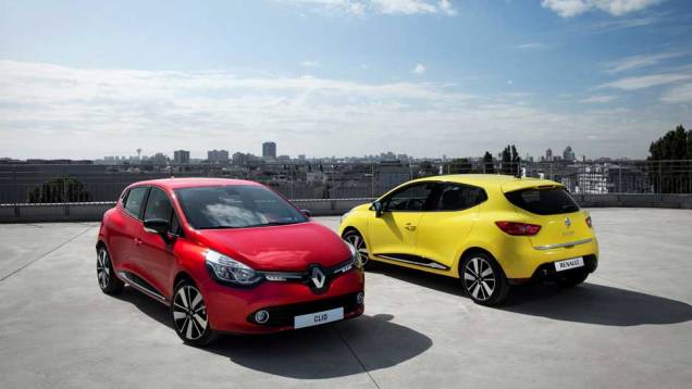 A outra é a introdução da transmissão EDC de seis velocidades (dupla embreagem) | <a href="%20https://beta-develop.quatrorodas.abril.com.br/saloes/paris/2012/renault-clio-702424.shtml" rel="migration">Leia mais</a> A outra é a introdução da transmissão EDC de seis velocidades (dupla embreagem) | <a href="%20https://beta-develop.quatrorodas.abril.com.br/saloes/paris/2012/renault-clio-702424.shtml" rel="migration">Leia mais</a>