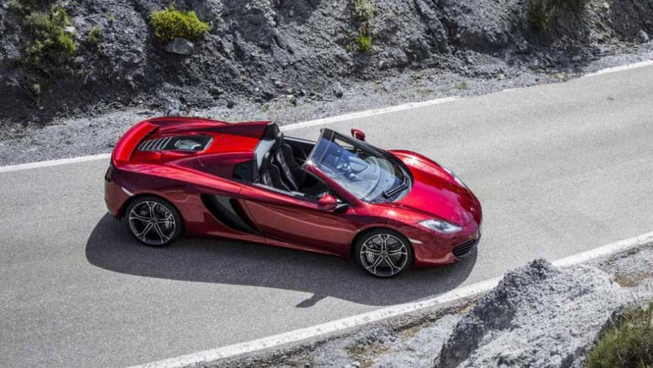 Superesportivo britânico utiliza motor 3.8 V8 biturbo | <a href="https://beta-develop.quatrorodas.abril.com.br/saloes/paris/2012/mclaren-mp4-12c-spider-703295.shtml" rel="migration">Leia mais</a> Superesportivo britânico utiliza motor 3.8 V8 biturbo | <a href="https://beta-develop.quatrorodas.abril.com.br/saloes/paris/2012/mclaren-mp4-12c-spider-703295.shtml" rel="migration">Leia mais</a>