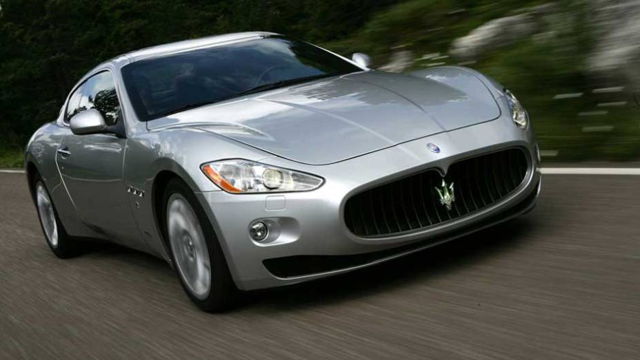 Maserati GranTurismo: o belo cupê inspirou a atual identidade visual da marca do tridente | <a href="https://beta-develop.quatrorodas.abril.com.br/noticias/sergio-pininfarina-morre-aos-85-anos-324190_p.shtml" target="_blank" rel="migration">Leia mais</a> Maserati GranTurismo: o belo cupê inspirou a atual identidade visual da marca do tridente | <a href="https://beta-develop.quatrorodas.abril.com.br/noticias/sergio-pininfarina-morre-aos-85-anos-324190_p.shtml" target="_blank" rel="migration">Leia mais</a>