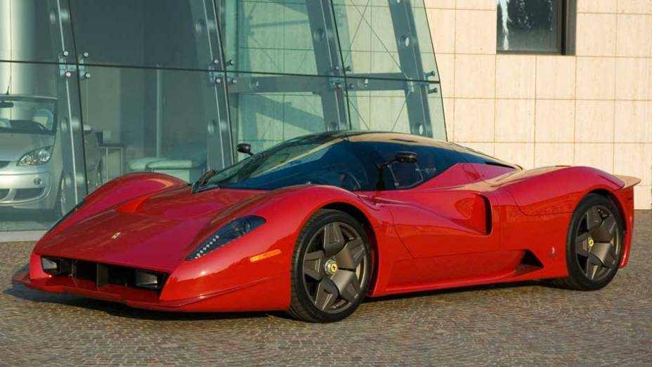 Pininfarina Ferrari P4-5: este protótipo foi feito especialmente para James Glickenhaus na base de uma Enzo e custou US$ 4 milhões | <a href="https://beta-develop.quatrorodas.abril.com.br/noticias/sergio-pininfarina-morre-aos-85-anos-324190_p.shtml" target="_blank" rel="migration">Leia ma</a> Pininfarina Ferrari P4-5: este protótipo foi feito especialmente para James Glickenhaus na base de uma Enzo e custou US$ 4 milhões | <a href="https://beta-develop.quatrorodas.abril.com.br/noticias/sergio-pininfarina-morre-aos-85-anos-324190_p.shtml" target="_blank" rel="migration">Leia ma</a>