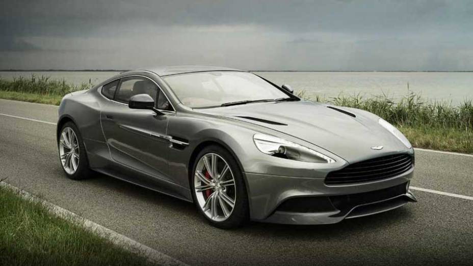 Novo Aston Martin Vanquish | <a href="https://beta-develop.quatrorodas.abril.com.br/saloes/paris/2012/aston-martin-vanquish-702721.shtml" rel="migration">Leia mais</a>