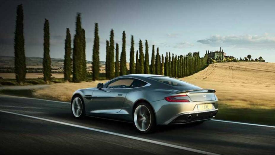 Novo Aston Martin Vanquish | <a href="https://beta-develop.quatrorodas.abril.com.br/saloes/paris/2012/aston-martin-vanquish-702721.shtml" rel="migration">Leia mais</a>