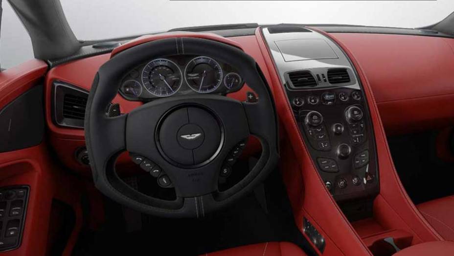 Novo Aston Martin Vanquish | <a href="https://beta-develop.quatrorodas.abril.com.br/saloes/paris/2012/aston-martin-vanquish-702721.shtml" rel="migration">Leia mais</a>