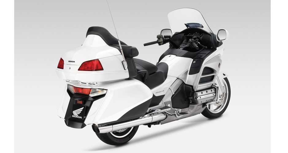 Os freios ABS evitam o travamento das rodas em frenagens bruscas | <a href="https://beta-develop.quatrorodas.abril.com.br/moto/noticias/nova-gold-wing-691786.shtml" rel="migration">Leia mais</a>
