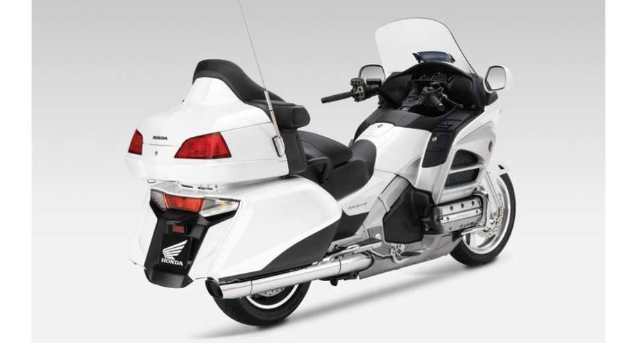 Os freios ABS evitam o travamento das rodas em frenagens bruscas | <a href="https://beta-develop.quatrorodas.abril.com.br/moto/noticias/nova-gold-wing-691786.shtml" rel="migration">Leia mais</a> Os freios ABS evitam o travamento das rodas em frenagens bruscas | <a href="https://beta-develop.quatrorodas.abril.com.br/moto/noticias/nova-gold-wing-691786.shtml" rel="migration">Leia mais</a>