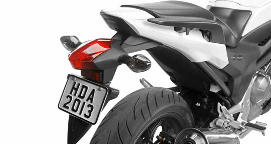 A NC 700X é uma das grandes novidades da linha 2013 | <a href="https://beta-develop.quatrorodas.abril.com.br/moto/noticias/honda-nc-700x-made-in-manaus-691787.shtml" rel="migration">Leia mais</a>