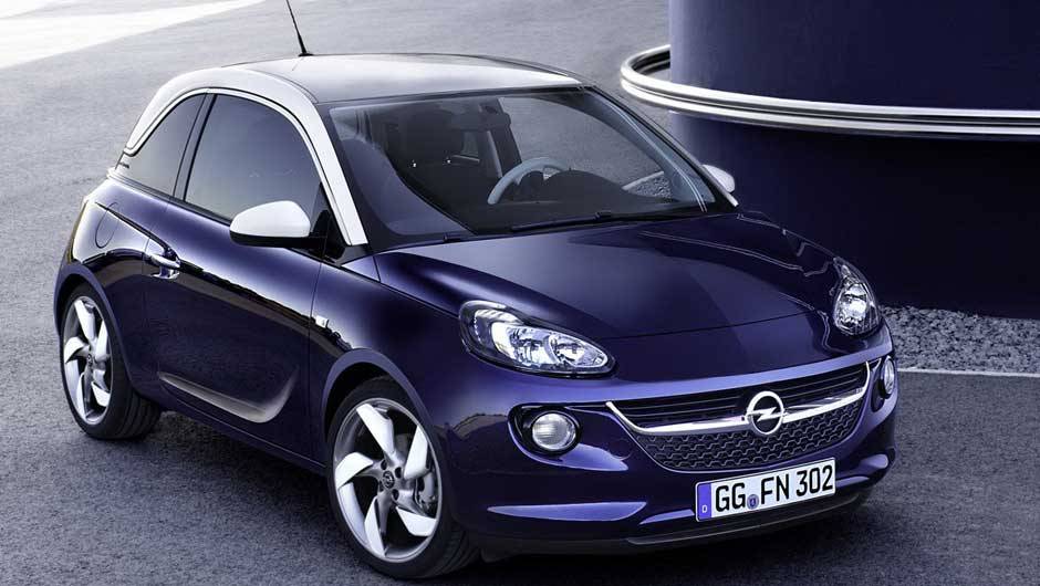 Hatch mede 3,70 m de comprimento, 1,72 m de largura e seu entre-eixos mede 2,30 m | <a href="https://beta-develop.quatrorodas.abril.com.br/saloes/paris/2012/opel-adam-702610.shtml" rel="migration">Leia mais</a> Hatch mede 3,70 m de comprimento, 1,72 m de largura e seu entre-eixos mede 2,30 m | <a href="https://beta-develop.quatrorodas.abril.com.br/saloes/paris/2012/opel-adam-702610.shtml" rel="migration">Leia mais</a>
