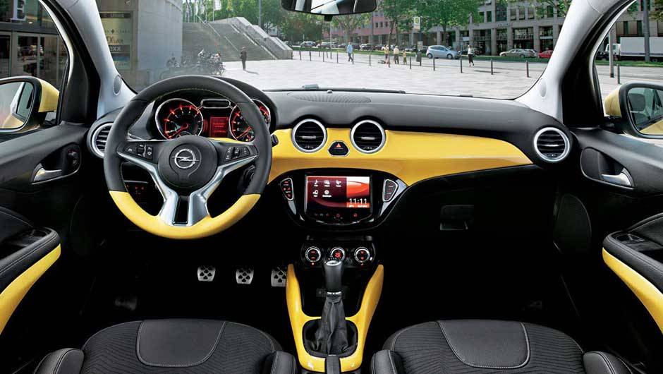 Interior do Adam poder&aacute; ser customizado com dois tons de cores | <a href="https://beta-develop.quatrorodas.abril.com.br/saloes/paris/2012/opel-adam-702610.shtml" rel="migration">Leia mais</a>