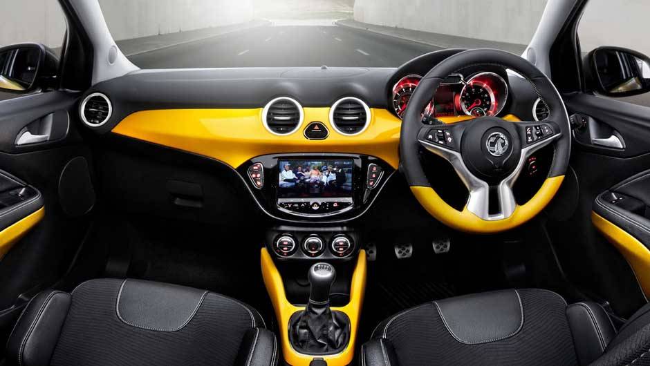 Modelo ser&aacute; vendido tamb&eacute;m com m&atilde;o inglesa, pela Vauxhall | <a href="https://beta-develop.quatrorodas.abril.com.br/saloes/paris/2012/opel-adam-702610.shtml" rel="migration">Leia mais</a>