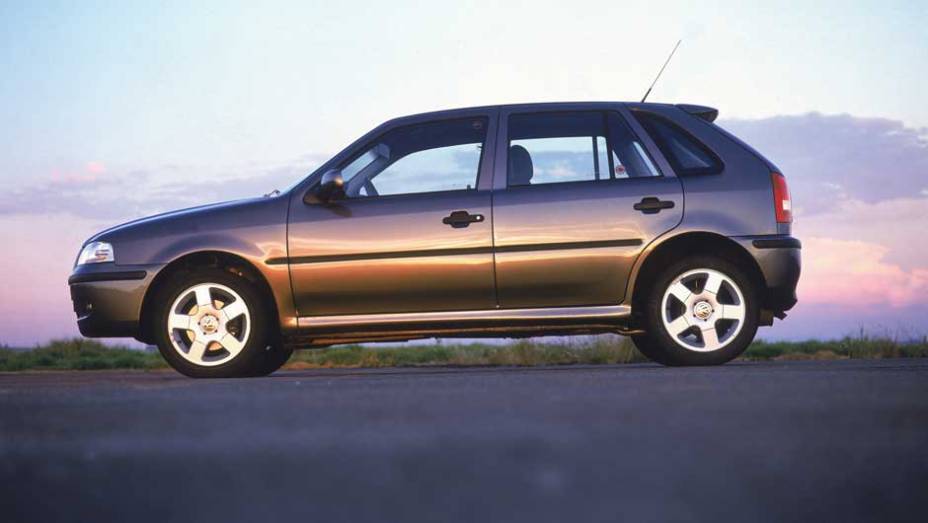 A versão GTI 2000 foi a última esportiva da linha Gol | <a href="https://beta-develop.quatrorodas.abril.com.br/reportagens/classicos/gol-completa-35-anos-veja-10-curiosidades-863880.shtml" rel="migration">Leia mais</a> A versão GTI 2000 foi a última esportiva da linha Gol | <a href="https://beta-develop.quatrorodas.abril.com.br/reportagens/classicos/gol-completa-35-anos-veja-10-curiosidades-863880.shtml" rel="migration">Leia mais</a>