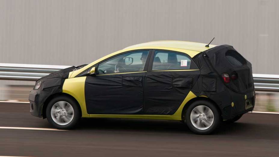 Baixo n&iacute;vel de ru&iacute;do dos propulsores chamou a aten&ccedil;&atilde;o e agradou na pista de avalia&ccedil;&atilde;o | <a href="https://beta-develop.quatrorodas.abril.com.br/carros/lancamentos/novo-hyundai-sera-chamado-hb20-693564.shtml" target="_blank" rel="migration">Leia mais</a>