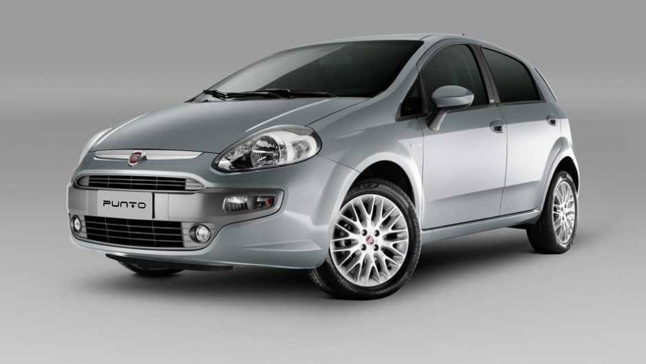 Na frente, a grade dianteira foi redesenhada e ganhou a companhia de um aplique que incorpora as luzes de neblina | <a href="https://beta-develop.quatrorodas.abril.com.br/carros/lancamentos/fiat-punto-2013-693625.shtml" target="_blank" rel="migration">Leia mais</a>