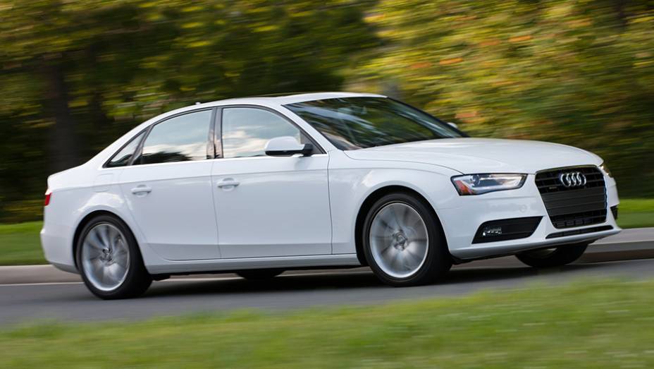 J&aacute; o sed&atilde; A4 da Audi, na terra do fast food, sai por R$ 109.766 (US$ 35.500). Aqui, por&eacute;m, est&aacute; cotado em R$ 131.065.