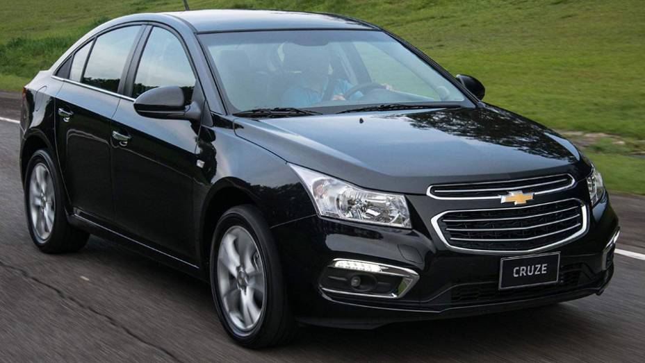 No territ&oacute;rio nacional, o sed&atilde; Chevrolet Cruze custa, na vers&atilde;o LTZ, R$ 82.563; nos Estados Unidos, vale o equivalente a R$ 77.593 (US$ 25.095).