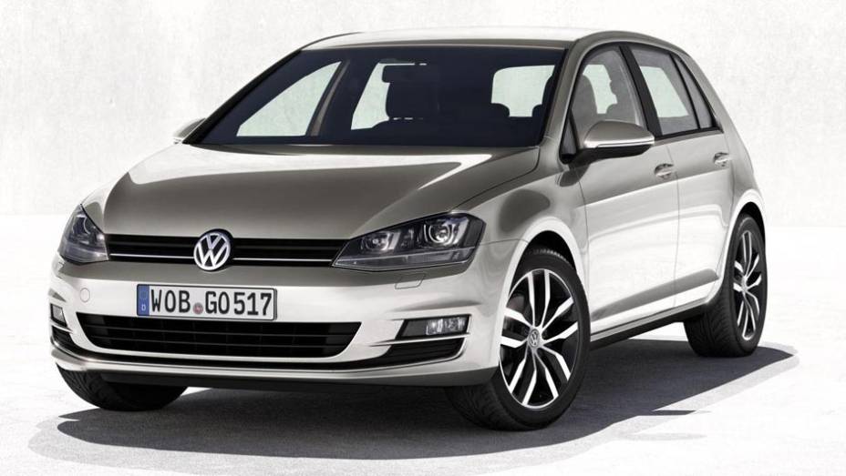 Apesar de ganhar em dimensões, segundo a VW, Golf ficou 100 kg mais leve se comparado à sua geração anterior | <a href="https://beta-develop.quatrorodas.abril.com.br/saloes/paris/2012/golf-chega-setima-geracao-702391.shtml" rel="migration">Leia mais</a>