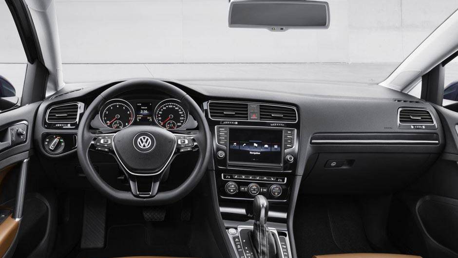 Todas as versões do modelo contarão com airbag duplo e freios ABS de série | <a href="https://beta-develop.quatrorodas.abril.com.br/saloes/paris/2012/golf-chega-setima-geracao-702391.shtml" rel="migration">Leia mais</a> Todas as versões do modelo contarão com airbag duplo e freios ABS de série | <a href="https://beta-develop.quatrorodas.abril.com.br/saloes/paris/2012/golf-chega-setima-geracao-702391.shtml" rel="migration">Leia mais</a>