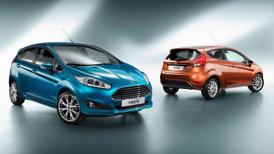 Uma das mudanças mais notórias é da grade frontal, que ganhou um design similar ao de outros carros recentemente mostrados pela montadora, como C-Max Energi, C-Max Hybrid e o Fiesta ST. | <a href="https://beta-develop.quatrorodas.abril.com.br/salao-do-automovel/2012/ca" rel="migration"></a>