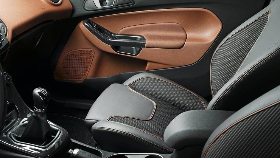 Já o MyKey é um dispositivo que faz com que os pais possam garantir uma direção mais segura aos filhos. | <a href="https://beta-develop.quatrorodas.abril.com.br/salao-do-automovel/2012/carros/fiesta-704046.shtml" rel="migration">Leia mais</a> Já o MyKey é um dispositivo que faz com que os pais possam garantir uma direção mais segura aos filhos. | <a href="https://beta-develop.quatrorodas.abril.com.br/salao-do-automovel/2012/carros/fiesta-704046.shtml" rel="migration">Leia mais</a>