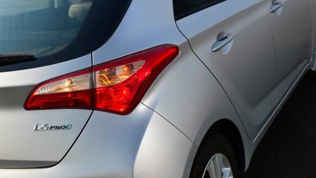 Todas as motorizações do hatch são bicombustível | <a href="https://beta-develop.quatrorodas.abril.com.br/noticias/fabricantes/todas-especificacoes-hyundai-hb20-701531.shtml" target="_blank" rel="migration">Confira todas as informações do modelo aqui</a> Todas as motorizações do hatch são bicombustível | <a href="https://beta-develop.quatrorodas.abril.com.br/noticias/fabricantes/todas-especificacoes-hyundai-hb20-701531.shtml" target="_blank" rel="migration">Confira todas as informações do modelo aqui</a>