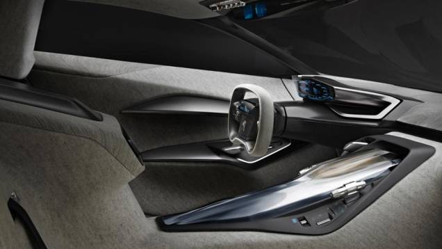 O câmbio do Onyx é automático, de seis marchas. | <a href="https://beta-develop.quatrorodas.abril.com.br/saloes/paris/2012/peugeot-onyx-702431.shtml" rel="migration">Leia mais</a> O câmbio do Onyx é automático, de seis marchas. | <a href="https://beta-develop.quatrorodas.abril.com.br/saloes/paris/2012/peugeot-onyx-702431.shtml" rel="migration">Leia mais</a>