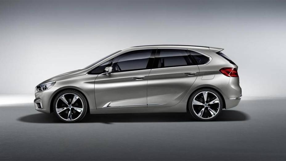 BMW Concept Active Tourer | <a href="https://beta-develop.quatrorodas.abril.com.br/saloes/paris/2012/bmw-concept-active-tourer-702454.shtml" rel="migration">Leia mais</a>