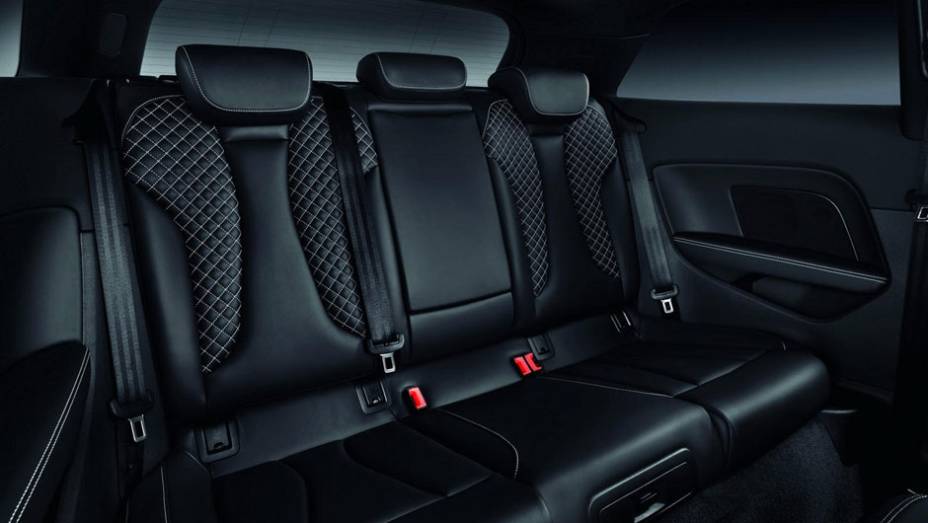 Novo Audi S3 | <a href="https://beta-develop.quatrorodas.abril.com.br/saloes/paris/2012/audi-s3-702744.shtml" rel="migration">Leia mais</a>