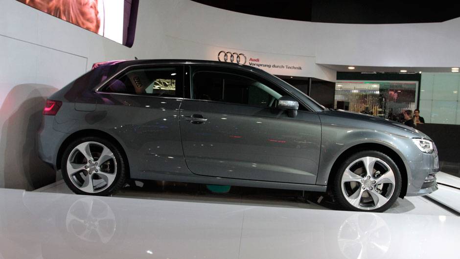 Hatch &eacute; equipado com motor 1.8 TFSI <a href="https://beta-develop.quatrorodas.abril.com.br/salao-do-automovel/2012/carros/a3-sport-709767.shtml" rel="migration">Leia mais</a>