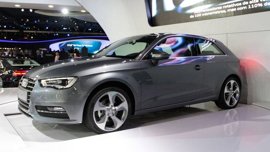 Acelera&ccedil;&atilde;o de 0 a 100 km/h se d&aacute; em 7,2 s <a href="https://beta-develop.quatrorodas.abril.com.br/salao-do-automovel/2012/carros/a3-sport-709767.shtml" rel="migration">Leia mais</a>