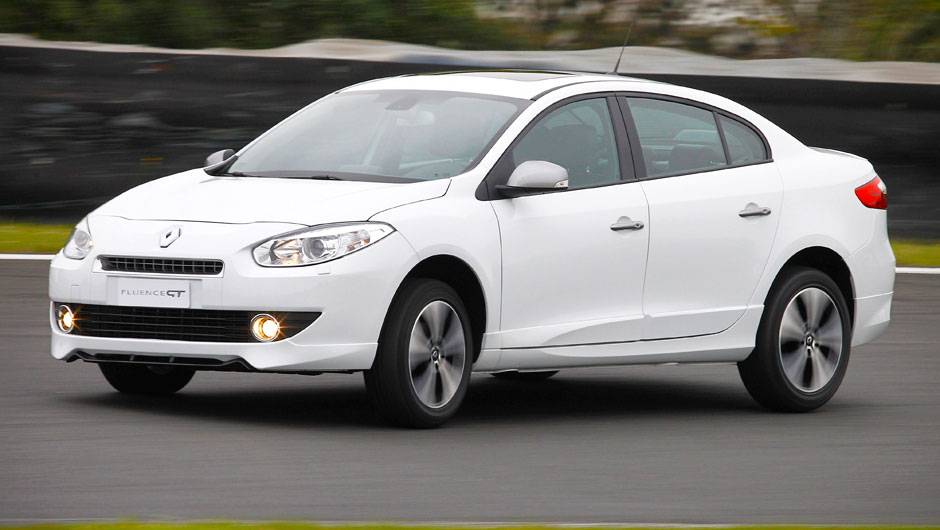 O Fluence GT &eacute; criado pela Renault Sport, respons&aacute;vel pela prepara&ccedil;&atilde;o dos modelos esportivos da marca | <a href="https://beta-develop.quatrorodas.abril.com.br/carros/lancamentos/renault-fluence-gt-721405.shtml" rel="migration">Leia mais</a>