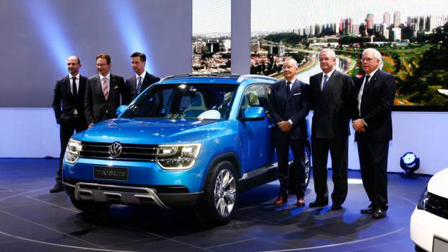 Visual do Taigun foi definido pelos chefes de design Walter de Silva e Klaus Bischoff<a href="https://beta-develop.quatrorodas.abril.com.br/salao-do-automovel/2012/carros/taigun-708675.shtml" rel="migration">Leia mais</a> Visual do Taigun foi definido pelos chefes de design Walter de Silva e Klaus Bischoff<a href="https://beta-develop.quatrorodas.abril.com.br/salao-do-automovel/2012/carros/taigun-708675.shtml" rel="migration">Leia mais</a>