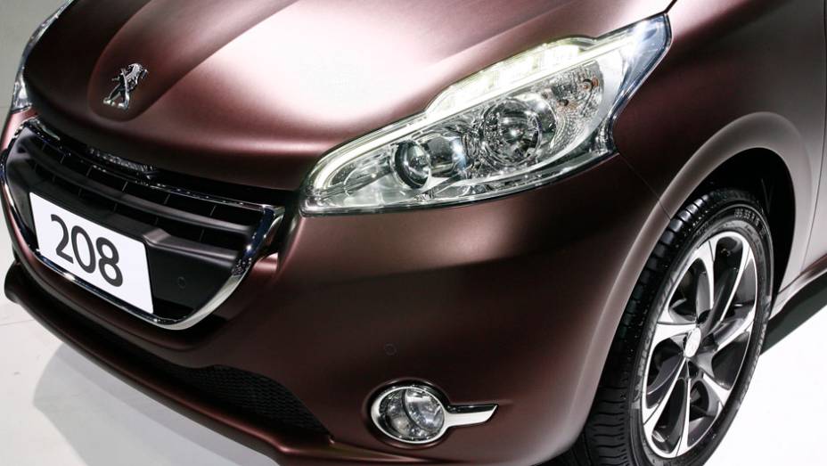 Peugeot 208 | <a href="https://beta-develop.quatrorodas.abril.com.br/salao-do-automovel/2012/carros/208-709089.shtml" rel="migration">Leia mais</a>