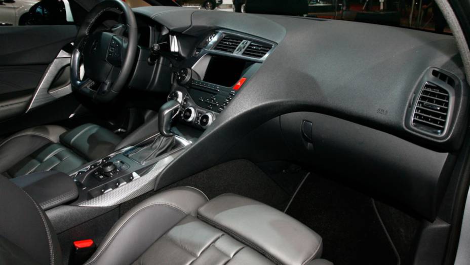 Citro&euml;n DS5 | <a href="https://beta-develop.quatrorodas.abril.com.br/salao-do-automovel/2012/carros/ds5-703947.shtml" rel="migration">Leia mais</a>