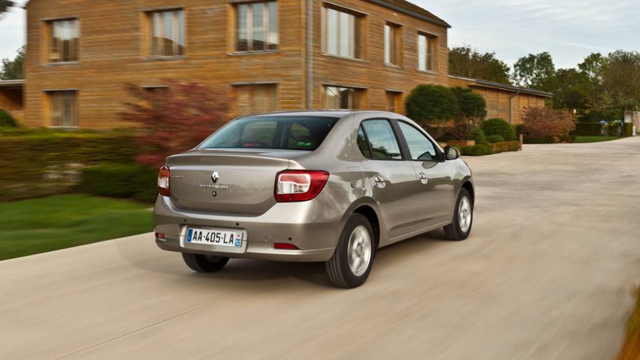 O novo Symbol não deve ser vendido em mercados onde a Renault comercializa Symbol e Logan, como o Brasil | <a href="https://beta-develop.quatrorodas.abril.com.br/noticias/fabricantes/novo-renault-symbol-copia-logan-713806.shtml" rel="migration">Leia mais</a> O novo Symbol não deve ser vendido em mercados onde a Renault comercializa Symbol e Logan, como o Brasil | <a href="https://beta-develop.quatrorodas.abril.com.br/noticias/fabricantes/novo-renault-symbol-copia-logan-713806.shtml" rel="migration">Leia mais</a>