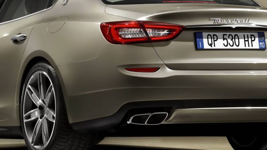 Maserati revela as primeiras imagens e informações do Quattroporte | <a href="https://beta-develop.quatrorodas.abril.com.br/noticias/mercado/maserati-revela-novo-quattroporte-715235.shtml" rel="migration">Leia mais</a>