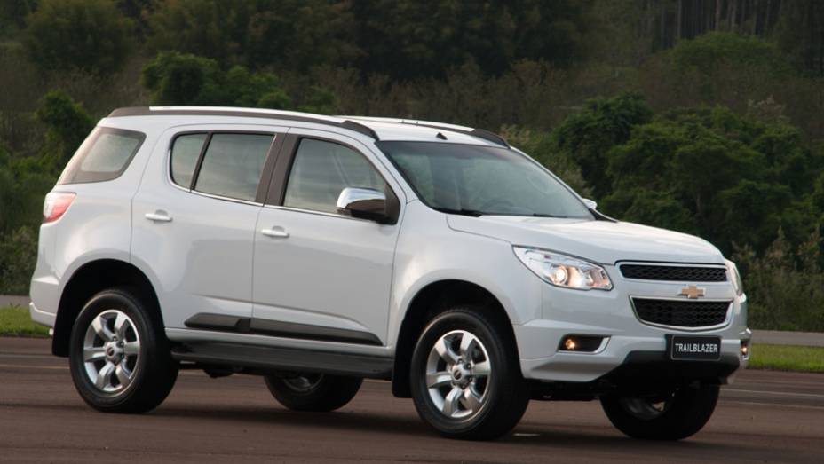 Segundo a GM, ela foi desenvolvida simultaneamente ao projeto da S10, e não é uma simples adaptação da picape | <a href="https://beta-develop.quatrorodas.abril.com.br/carros/lancamentos/chevrolet-trailblazer-718248.shtml" target="_blank" rel="migration">Leia mais</a> Segundo a GM, ela foi desenvolvida simultaneamente ao projeto da S10, e não é uma simples adaptação da picape | <a href="https://beta-develop.quatrorodas.abril.com.br/carros/lancamentos/chevrolet-trailblazer-718248.shtml" target="_blank" rel="migration">Leia mais</a>