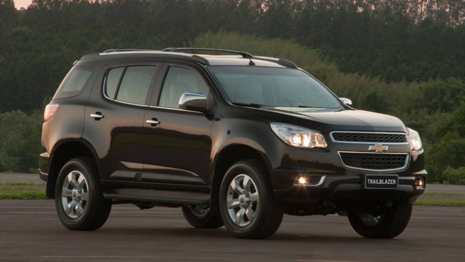 O design moderno foi idealizado pelos profissionais do centro de estilo da GM na América Latina, sediado em São Caetano do Sul (SP) | <a href="https://beta-develop.quatrorodas.abril.com.br/carros/lancamentos/chevrolet-trailblazer-718248.shtml" target="_blank" rel="migration">Leia mais</a> O design moderno foi idealizado pelos profissionais do centro de estilo da GM na América Latina, sediado em São Caetano do Sul (SP) | <a href="https://beta-develop.quatrorodas.abril.com.br/carros/lancamentos/chevrolet-trailblazer-718248.shtml" target="_blank" rel="migration">Leia mais</a>