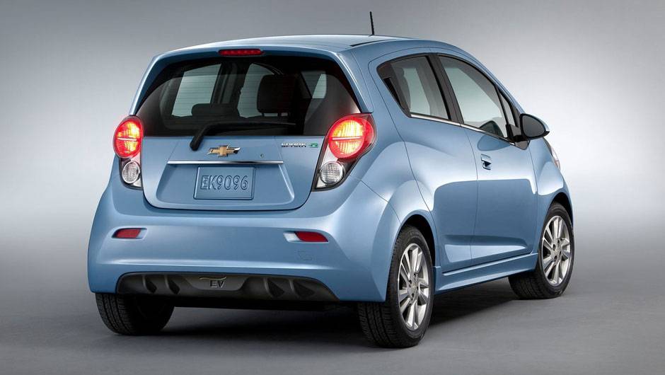 Ele pode acelerar aos 100 km/h em menos de 8s0 | <a href="https://beta-develop.quatrorodas.abril.com.br/saloes/los-angeles/2012/chevrolet-spark-ev-723965.shtml" rel="migration">Leia mais</a> Ele pode acelerar aos 100 km/h em menos de 8s0 | <a href="https://beta-develop.quatrorodas.abril.com.br/saloes/los-angeles/2012/chevrolet-spark-ev-723965.shtml" rel="migration">Leia mais</a>