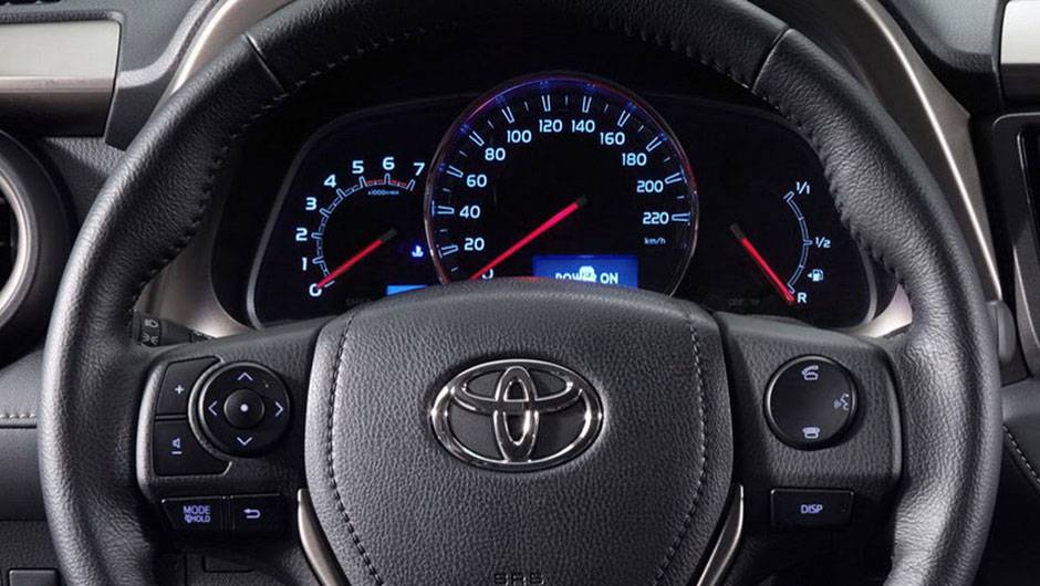 O RAV4 chegará renovado às concessionárias norte-americanas no início de 2013 | <a href="https://beta-develop.quatrorodas.abril.com.br/saloes/los-angeles/2012/toyota-rav4-2013-724532.shtml" rel="migration">Leia mais</a> O RAV4 chegará renovado às concessionárias norte-americanas no início de 2013 | <a href="https://beta-develop.quatrorodas.abril.com.br/saloes/los-angeles/2012/toyota-rav4-2013-724532.shtml" rel="migration">Leia mais</a>