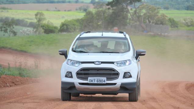 Modelo com tração integral é baseado na versão Freestyle | <a href="https://beta-develop.quatrorodas.abril.com.br/noticias/mercado/ford-lanca-ecosport-4wd-porwershift-725244.shtml" rel="migration">Leia mais</a> Modelo com tração integral é baseado na versão Freestyle | <a href="https://beta-develop.quatrorodas.abril.com.br/noticias/mercado/ford-lanca-ecosport-4wd-porwershift-725244.shtml" rel="migration">Leia mais</a>