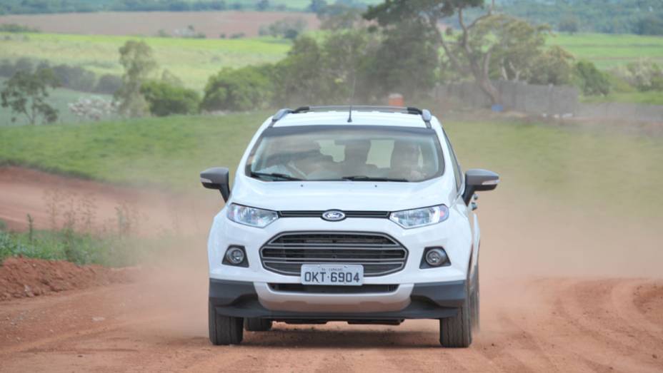 Modelo com tração integral é baseado na versão Freestyle | <a href="https://beta-develop.quatrorodas.abril.com.br/noticias/mercado/ford-lanca-ecosport-4wd-porwershift-725244.shtml" rel="migration">Leia mais</a> Modelo com tração integral é baseado na versão Freestyle | <a href="https://beta-develop.quatrorodas.abril.com.br/noticias/mercado/ford-lanca-ecosport-4wd-porwershift-725244.shtml" rel="migration">Leia mais</a>