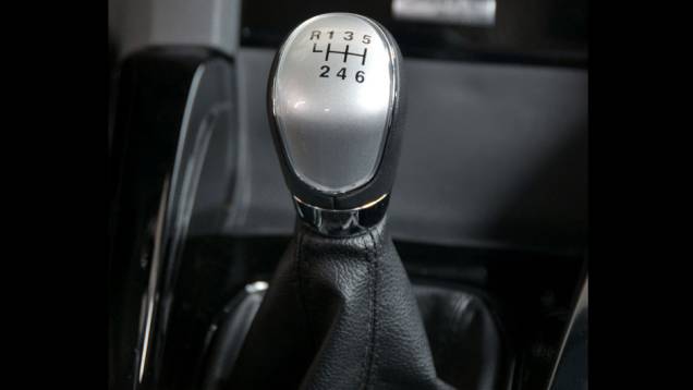 Versão com tração integral só será oferecida com câmbio manual de seis marchas | <a href="https://beta-develop.quatrorodas.abril.com.br/noticias/mercado/ford-lanca-ecosport-4wd-porwershift-725244.shtml" rel="migration">Leia mais</a> Versão com tração integral só será oferecida com câmbio manual de seis marchas | <a href="https://beta-develop.quatrorodas.abril.com.br/noticias/mercado/ford-lanca-ecosport-4wd-porwershift-725244.shtml" rel="migration">Leia mais</a>