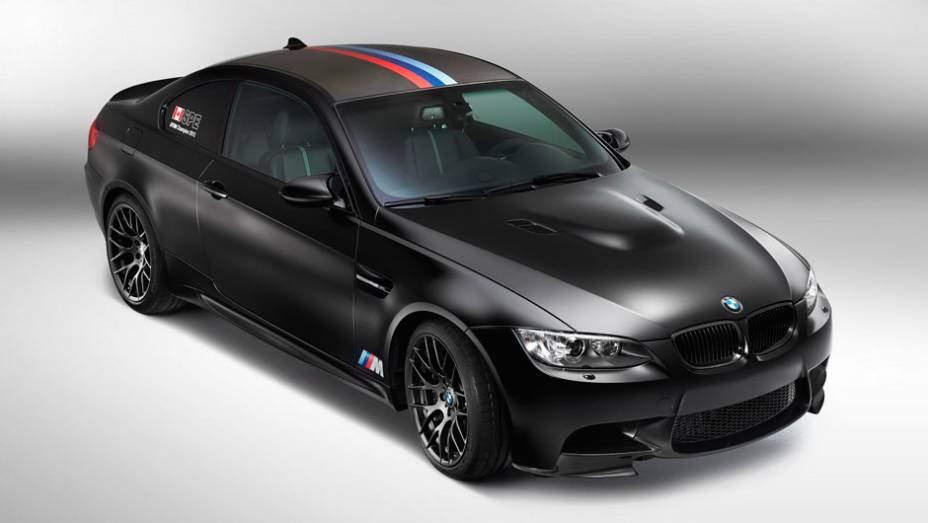 A BMW resolveu criar uma série especial da M3 em homenagem ao título conquistado na DTM, a categoria de turismo alemão, na temporada 2012 | <a href="%20https://beta-develop.quatrorodas.abril.com.br/noticias/fabricantes/bmw-lanca-m3-dtm-champion-edition-725389.shtml" rel="migration">Leia</a>