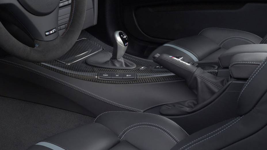 Câmbio automático oferece possibilidade de trocas sequenciais por borboletas | <a href="https://beta-develop.quatrorodas.abril.com.br/noticias/fabricantes/bmw-lanca-m3-dtm-champion-edition-725389.shtml" rel="migration">Leia mais</a> Câmbio automático oferece possibilidade de trocas sequenciais por borboletas | <a href="https://beta-develop.quatrorodas.abril.com.br/noticias/fabricantes/bmw-lanca-m3-dtm-champion-edition-725389.shtml" rel="migration">Leia mais</a>